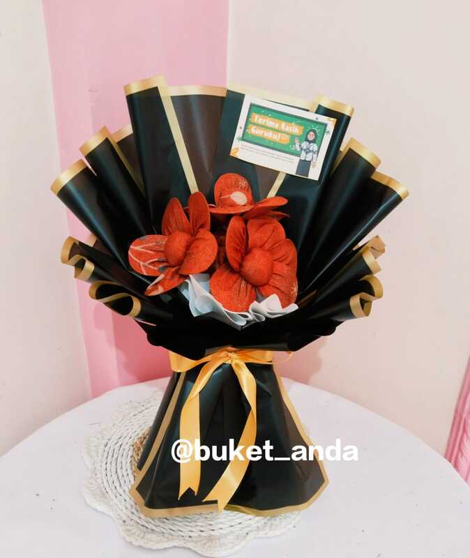 buket hijab segi 4